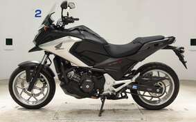 HONDA NC750X 2019 RC90