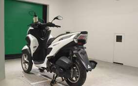 YAMAHA TRICITY 125 SE82J