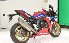 HONDA CBR1000RR RSP 2024 SC82