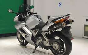 HONDA VFR800 2005 RC46