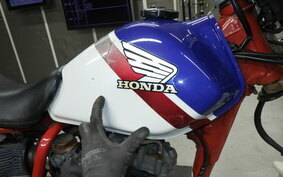 HONDA FTR223 MC34