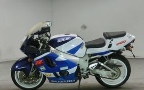 SUZUKI GSX-R750 1999 GR7DA