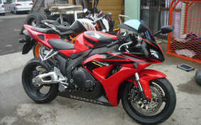 HONDA CBR1000RR 2006 SC57