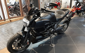 DUCATI  DUCATI DIAVEL DARK 2015
