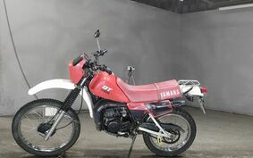 YAMAHA DT125 17F