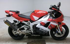 YAMAHA YZF-R1 2000 RN04