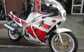 YAMAHA FZR750 2LM