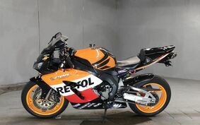 HONDA CBR1000RR 2005 SC57