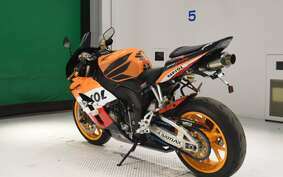 HONDA CBR1000RR 2005 SC57