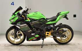 KAWASAKI ZX-25R ZX250E