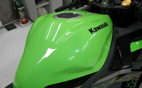 KAWASAKI ZX-25R ZX250E