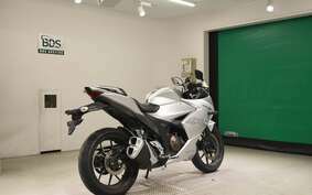 SUZUKI GIXXER 250 SF ED22B