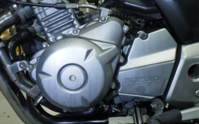 SUZUKI GSR250