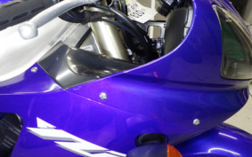 YAMAHA YZF-R1 1999 RN011