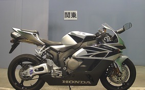 HONDA CBR1000RR 2004 SC57