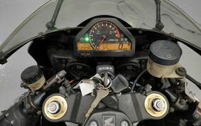 HONDA CBR1000RR 2004 SC57