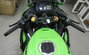 KAWASAKI ZX-25R ZX250E