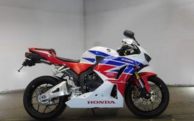 HONDA CBR600RR 2015 PC40