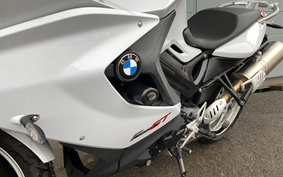 BMW F800GT 2013 0B03