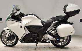 HONDA VFR1200F DCT 2010 SC63