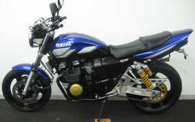 YAMAHA XJR400 R 2002 RH02J