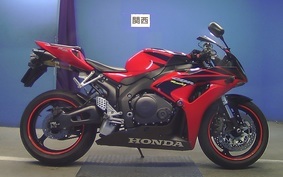 HONDA CBR1000RR 2006 SC57