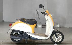 HONDA CREA SCOOPY I AF55