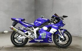 YAMAHA YZF-R1 2000 RN04