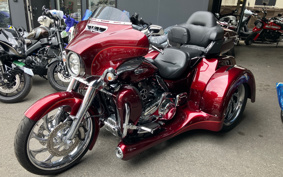 HARLEY HARLEY FLHTCU TRIKE 2016 MAL