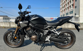 HONDA CB650R E-CLUTCH 2024 RH17