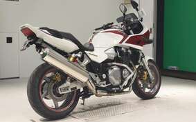 HONDA CB1300SB SUPER BOLDOR A 2013 SC54