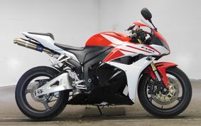 HONDA CBR600RR 2013 PC40