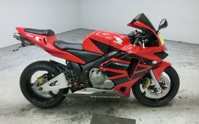 HONDA CBR600RR 2003 PC37