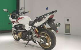 HONDA CB1300SB SUPER BOLDOR A 2013 SC54