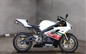 TRIUMPH TRIUMPH DAYTONA675 TMD106
