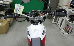 YAMAHA SEROW 225 W 4JG