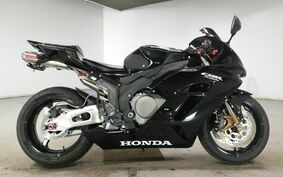 HONDA CBR1000RR 2005 SC57