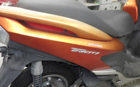 YAMAHA TRICITY 125 SE82J