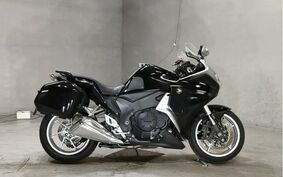 HONDA VFR1200F 2013 SC63