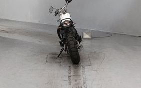 YAMAHA TW225 DG09J