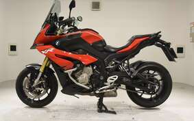 BMW S1000XR 2016 0D03