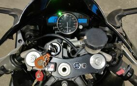 YAMAHA YZF-R1 2005 RN13N