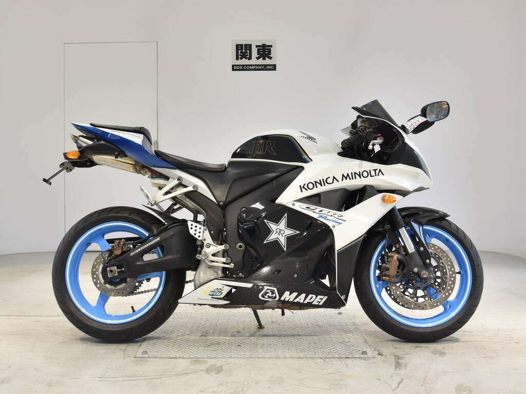 Motobay su. Cbr600rr 2009.