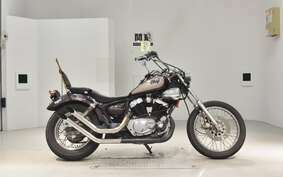 YAMAHA VIRAGO 250 3DM