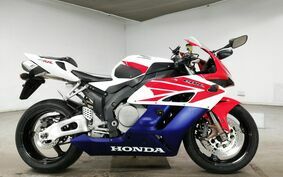 HONDA CBR1000RR 2004 SC57