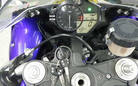 YAMAHA YZF-R1 2011