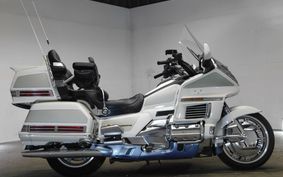 HONDA GL1500 GOLD WING SE 2000 SC22