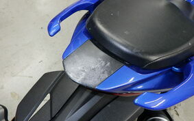 SUZUKI GIXXER 250 SF