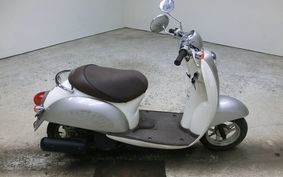 HONDA CREA SCOOPY I AF55