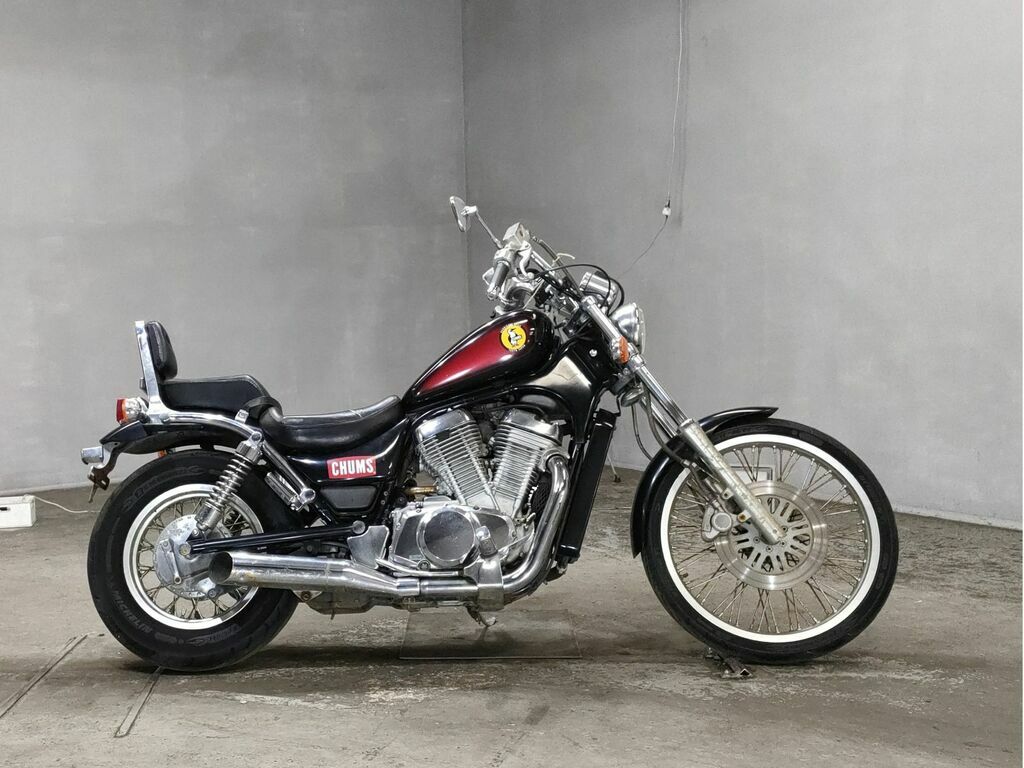 Suzuki Intruder 400